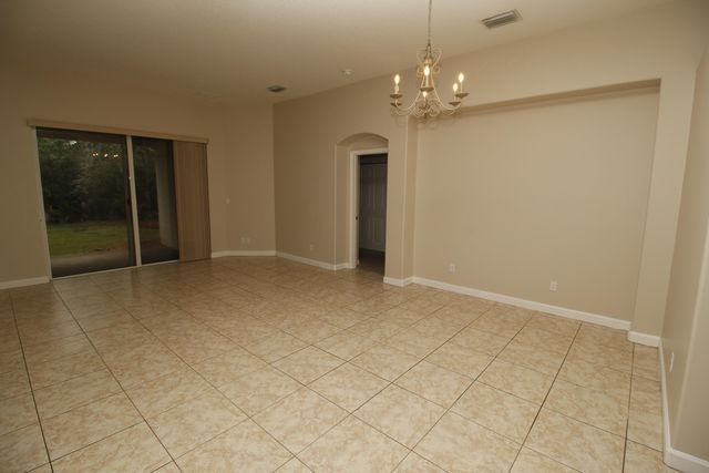 523 Gardendale Circle SE, Palm Bay, FL 32909