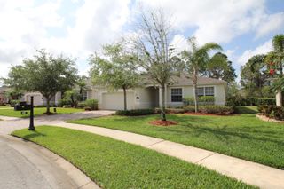 523 Gardendale Circle SE, Palm Bay, FL 32909