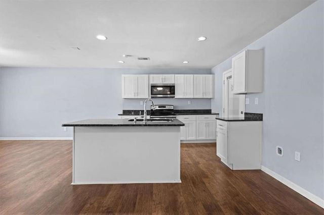 255 Hummingbird Way, Riverdale, GA 30274