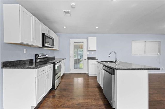 255 Hummingbird Way, Riverdale, GA 30274
