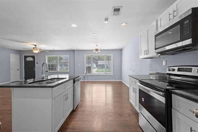 255 Hummingbird Way, Riverdale, GA 30274