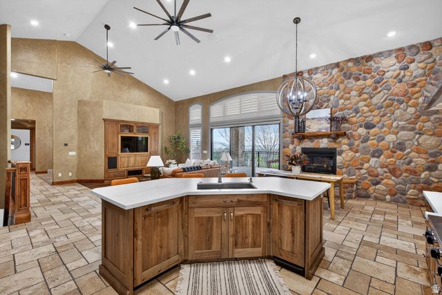 690 E HIGH RIDGE DR, Alpine, UT 84004