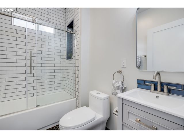 4711 Ne 31ST Ave, Portland, OR 97211