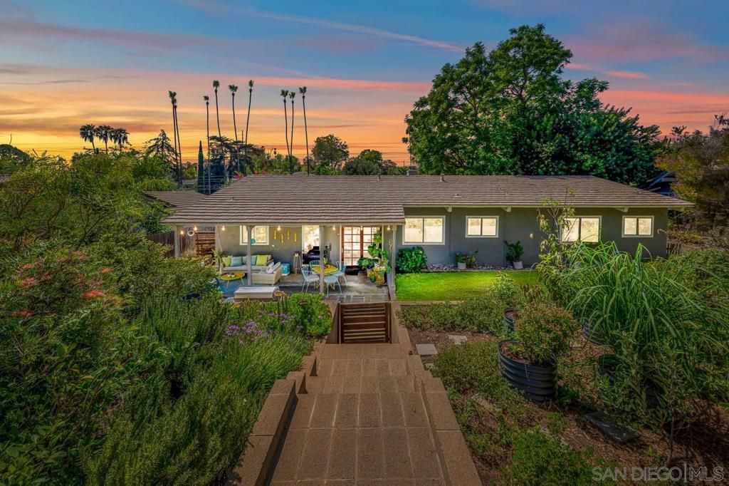 2208 Sunset Drive, Escondido, CA 92025 — photo 3