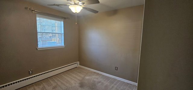 1055 Kenmore Avenue, Aurora, IL 60505