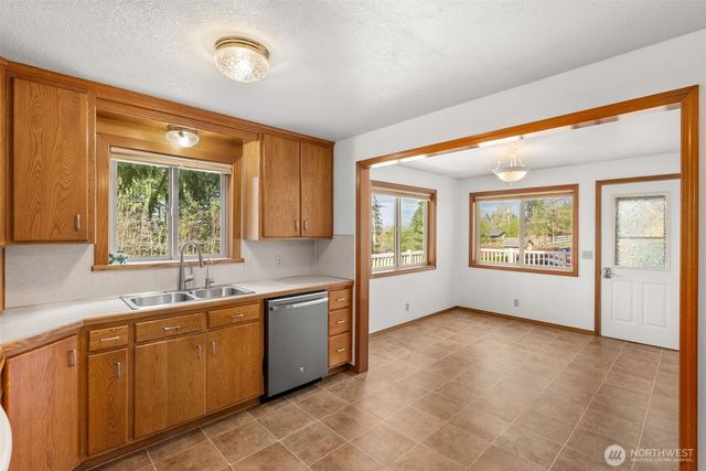 163 Wallace Road, Chehalis, WA 98532
