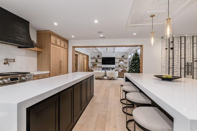 23054 Mclouth Road, Tonganoxie, KS 66086