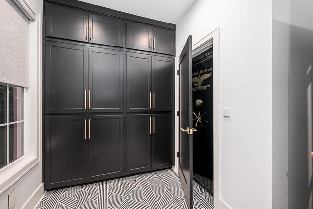 23054 Mclouth Road, Tonganoxie, KS 66086