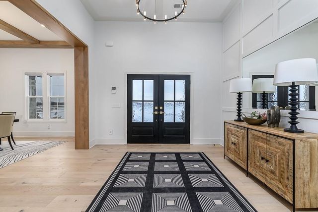 23054 Mclouth Road, Tonganoxie, KS 66086