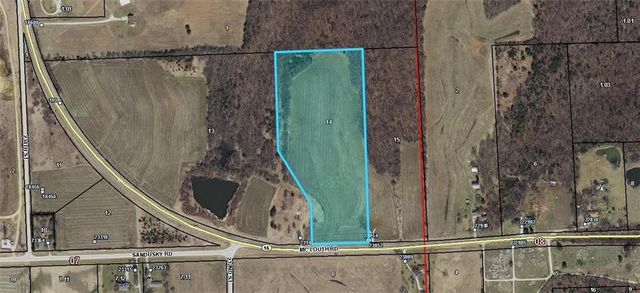 23054 Mclouth Road, Tonganoxie, KS 66086