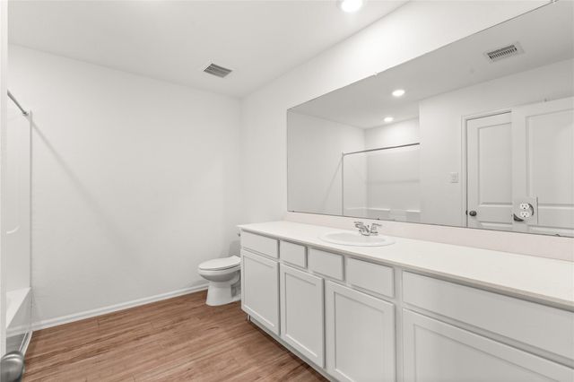 1938 Foxtail Creek Ct, Crosby, TX 77532