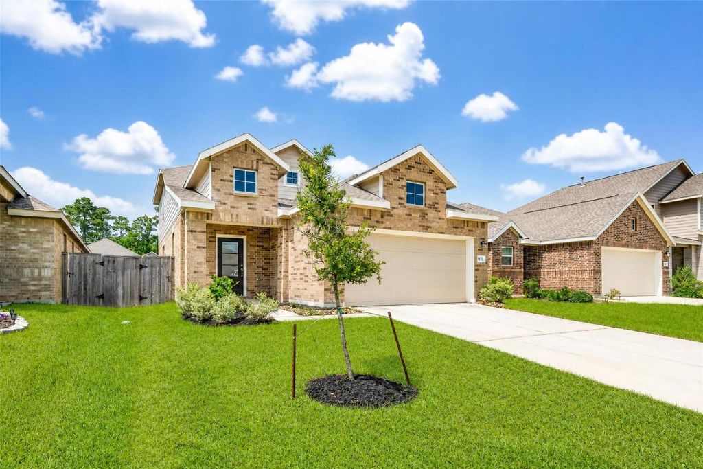 1938 Foxtail Creek Ct, Crosby, TX 77532