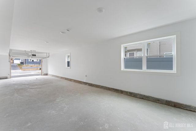 84 Hollywood Avenue 1, East Orange, NJ 07018