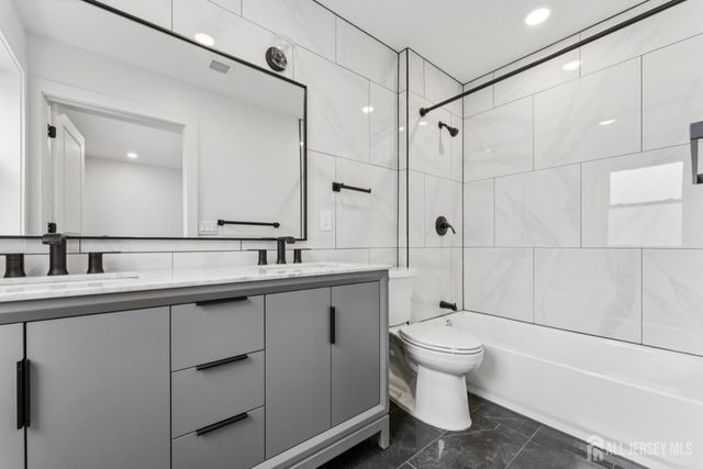 84 Hollywood Avenue 1, East Orange, NJ 07018