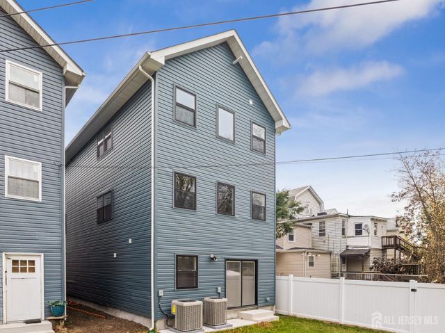 84 Hollywood Avenue 1, East Orange, NJ 07018