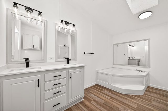 24500 Country Oaks Boulevard, Montgomery, TX 77316