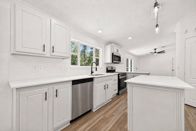 24500 Country Oaks Boulevard, Montgomery, TX 77316