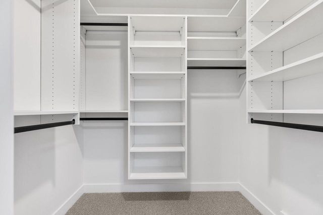 W5621 TONYS WAY, Appleton, WI 54915