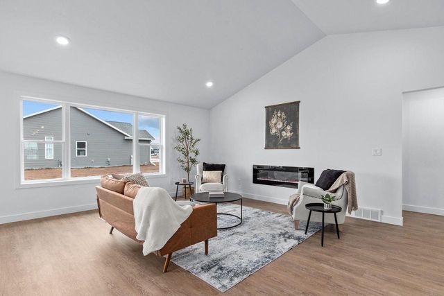 W5621 TONYS WAY, Appleton, WI 54915