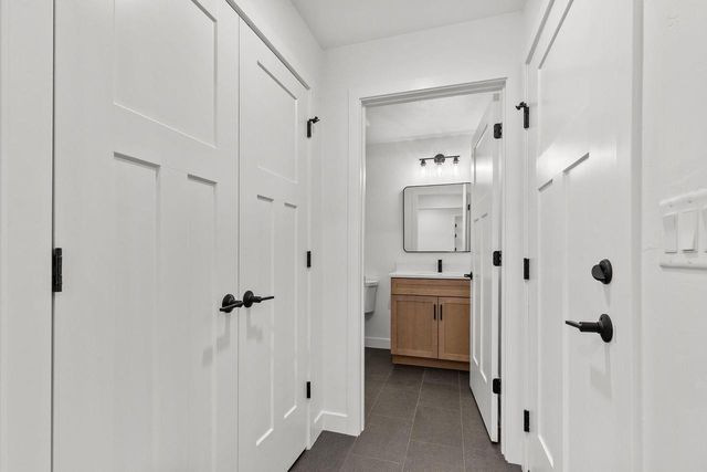 W5621 TONYS WAY, Appleton, WI 54915