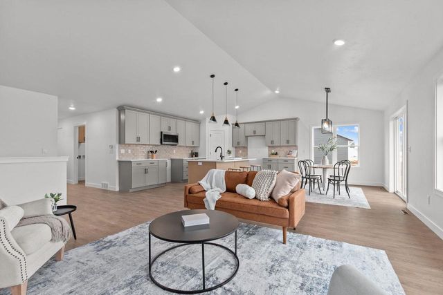 W5621 TONYS WAY, Appleton, WI 54915