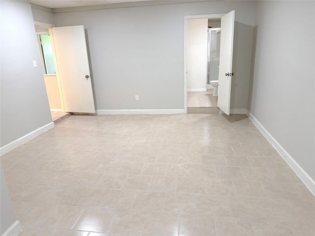 534 Glenvale Drive, Houston, TX 77060