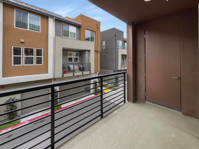 3419 Router Cmn, Fremont, CA 94538