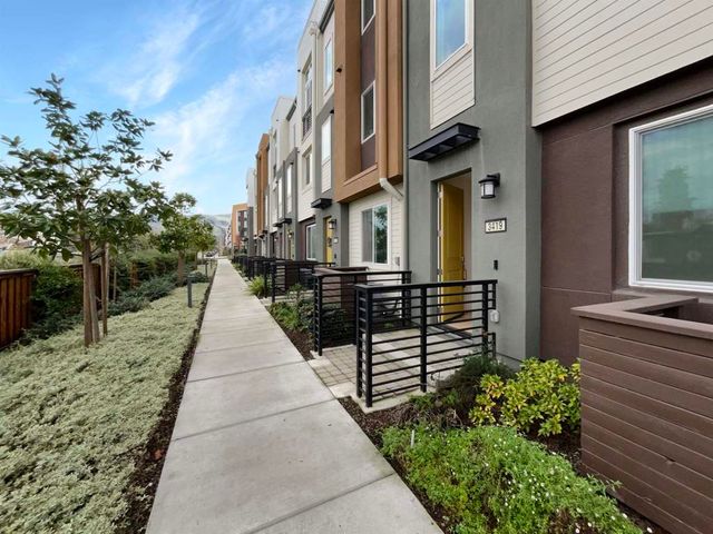 3419 Router Cmn, Fremont, CA 94538