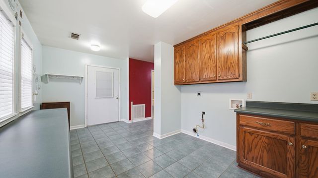 358 PHILLIPS RD, Brighton, TN 38011