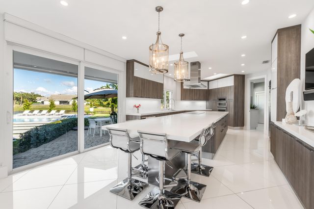 3521 Glenwood Court, Delray Beach, FL 33445