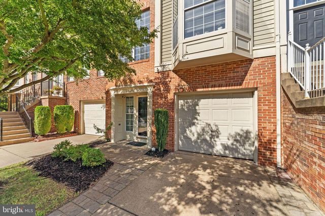 47697 SANDBANK SQ, Sterling, VA 20165