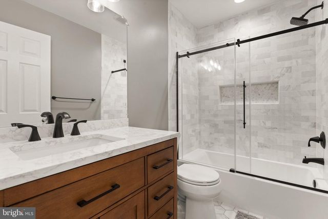 47697 SANDBANK SQ, Sterling, VA 20165