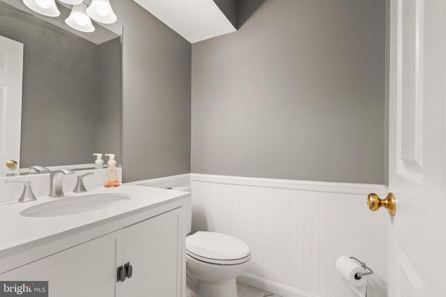 47697 SANDBANK SQ, Sterling, VA 20165