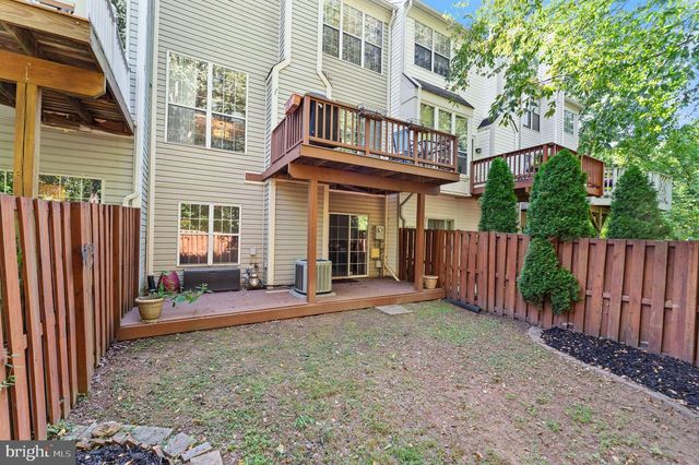 47697 SANDBANK SQ, Sterling, VA 20165