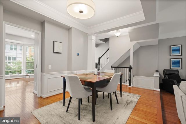 47697 SANDBANK SQ, Sterling, VA 20165