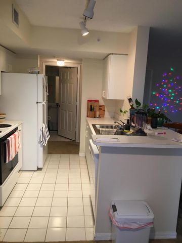 1650 N 42nd Circle 207, Vero Beach, FL 32967