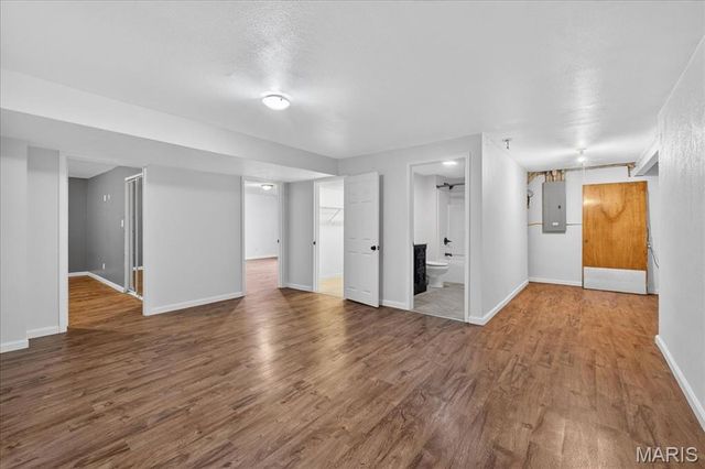 2212 Hunters Point Drive, Granite City, IL 62040