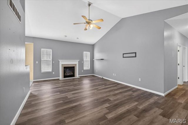 2212 Hunters Point Drive, Granite City, IL 62040