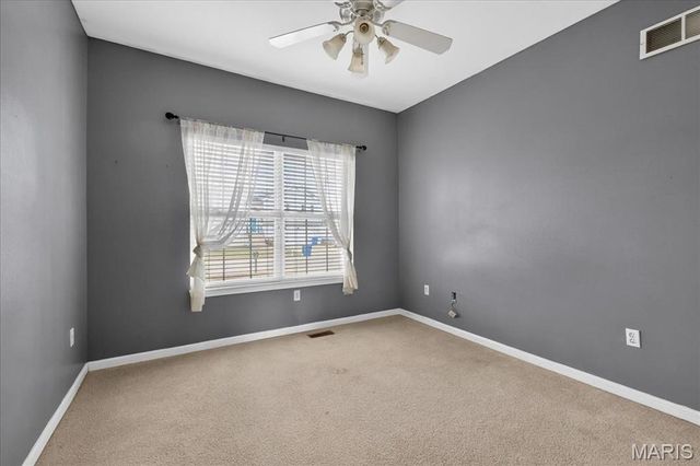 2212 Hunters Point Drive, Granite City, IL 62040