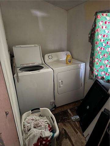 73 Eton Avenue, Warwick, RI 02889