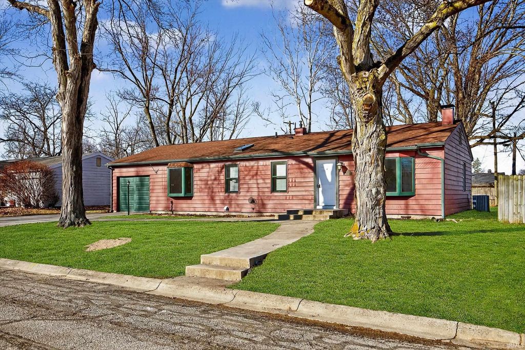 2233 Miami Trail, West Lafayette, IN 47906