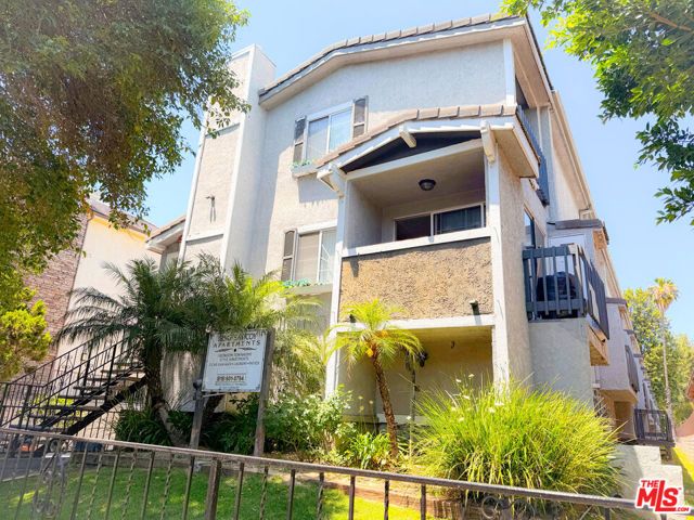 18547 Saticoy Street, Reseda (los Angeles), CA 91335
