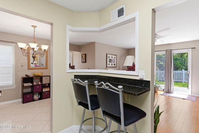 204 Larkspur Lane, Jackson, NJ 08527