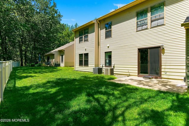 204 Larkspur Lane, Jackson, NJ 08527