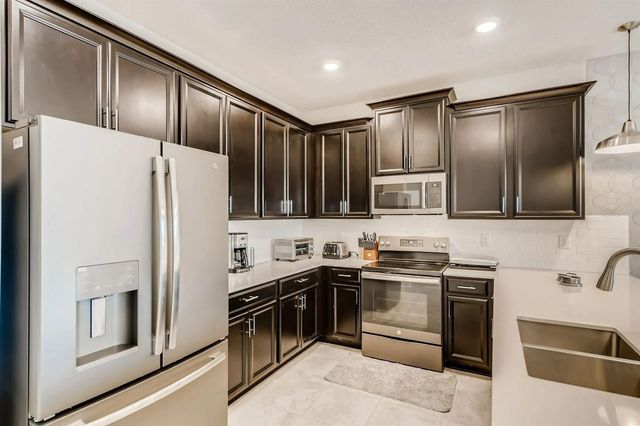 545 OCEAN COURSE AVENUE 545, Davenport, FL 33896