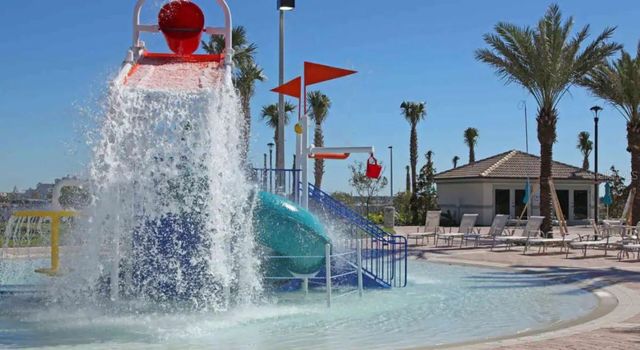 545 OCEAN COURSE AVENUE 545, Davenport, FL 33896