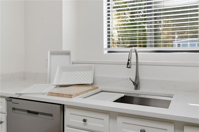 17 Riverview SE Court, Cartersville, GA 30120