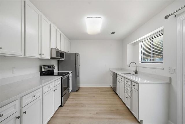 17 Riverview SE Court, Cartersville, GA 30120