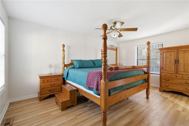 17 Riverview SE Court, Cartersville, GA 30120