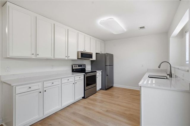 17 Riverview SE Court, Cartersville, GA 30120